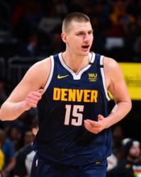  欧文灵动突破撕裂防线，独行侠客场爆冷击败快船