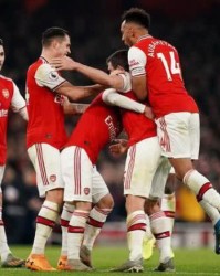  阿森纳连胜遭终结，西汉姆联客场顽强逼平  