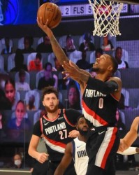  开拓者利拉德60分创队史新纪录