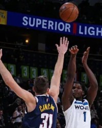  班凯罗暴扣震撼全场魔术逆转击败马刺