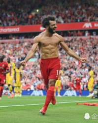  萨拉赫传射建功利物浦逆转布伦特福德保前四