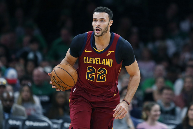  马尔卡宁高效表现爵士主场轻取开拓者  